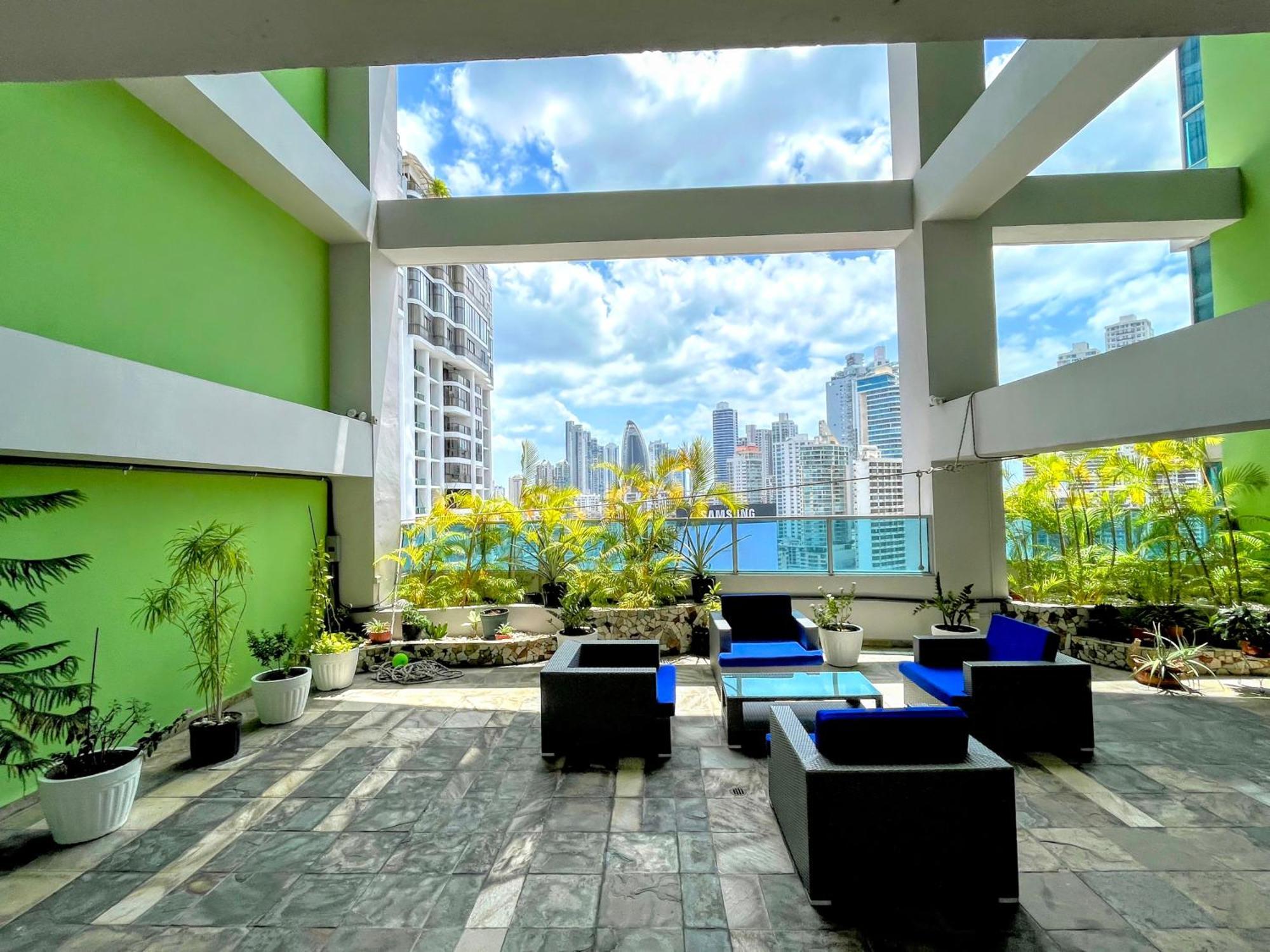 Yc 3602 L Apartamento 2Br En Av Balboa Panama City Exteriör bild